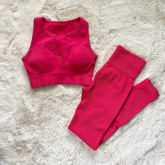 QINSEN Ribbed Seamless Sports Bra and Leggings Workout Set - Picture 4 of 5